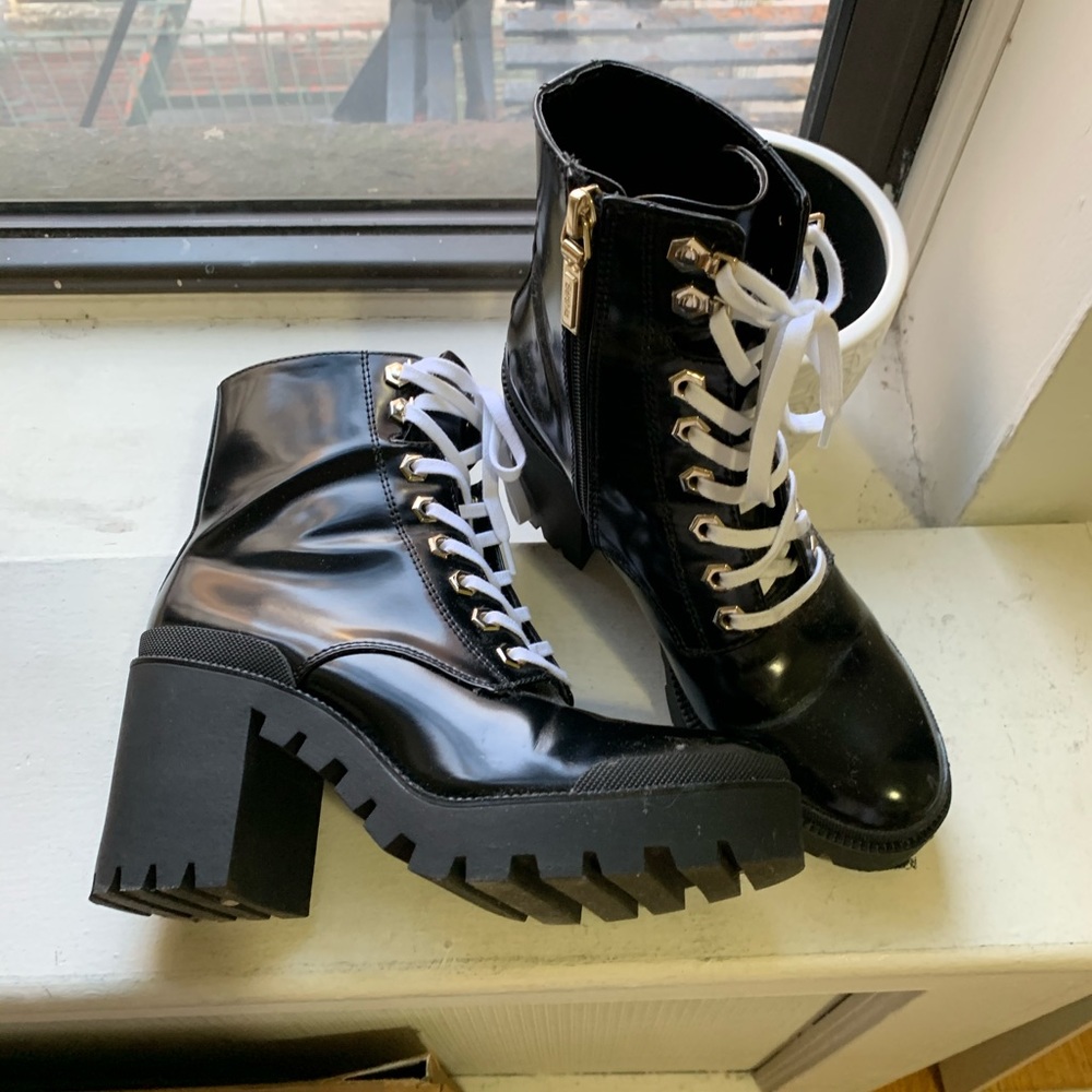 Shiny Black Heeled Booties